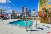 Foto principal - 312 W 5th St