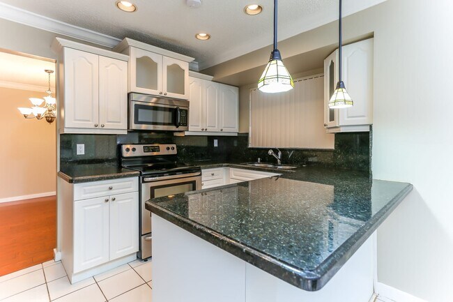 Building Photo - 4994 SW 94th Ave