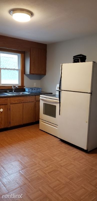 Primary Photo - 1 br, 1 bath Apartment - 35 Elm St