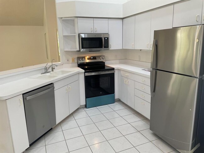 Foto del edificio - 4504 Deer Trail Blvd