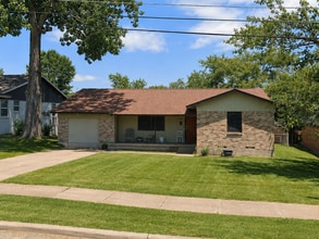 Building Photo - 2317 Spiceberry Ln