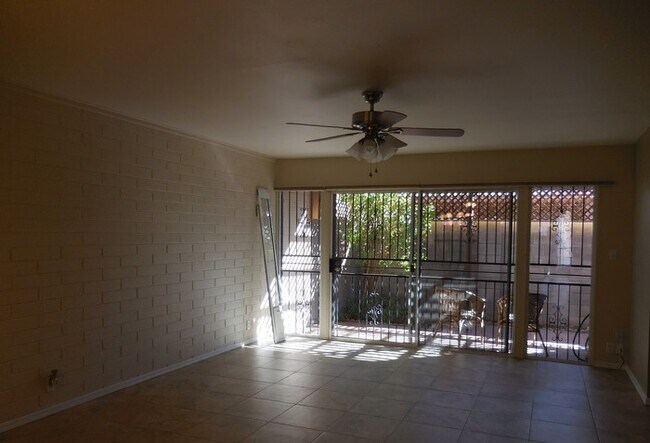 Foto del edificio - Townhouse in great location-sz