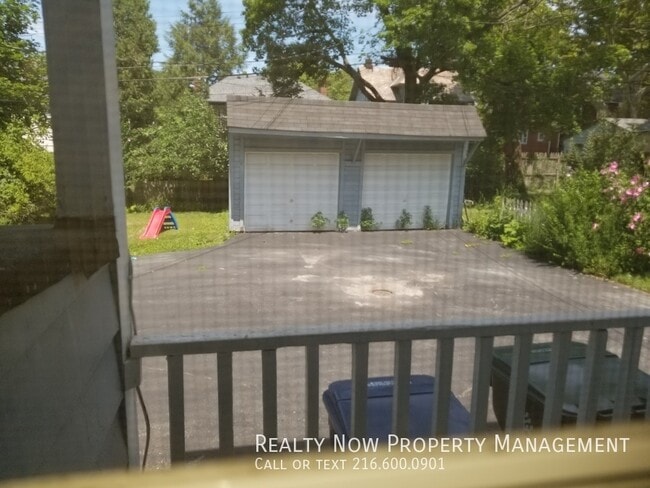 Foto del edificio - 3149 E Derbyshire Rd