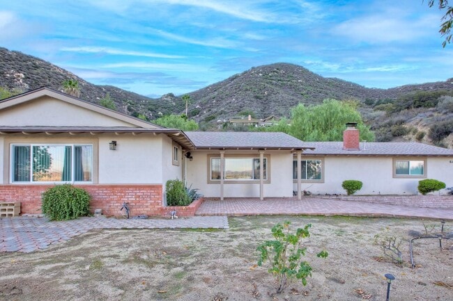 Building Photo - 18261 Sanders Dr