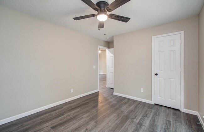 Building Photo - 5803 Forest Timbers Dr