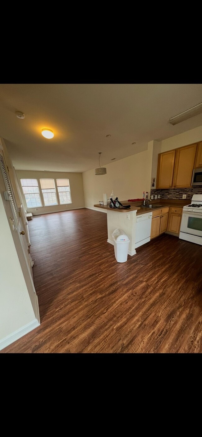 Photo - 23056 Fontwell Square Townhome