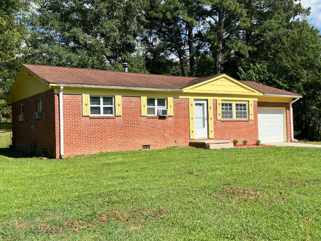 Building Photo - 1490 Cedar Creek Ln