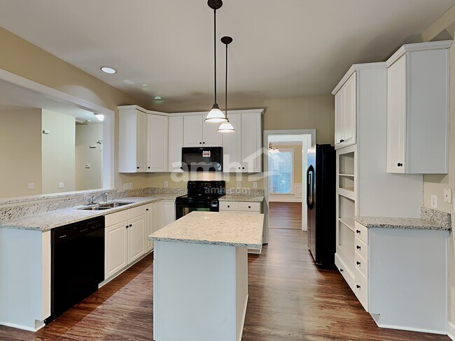 Foto del edificio - 8041 Fairmeadows Drive