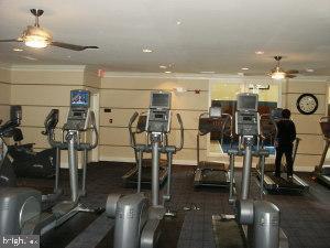 Foto del edificio - 2655 Prosperity Ave