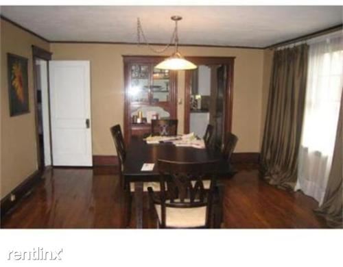 2 br, 1 bath - 254 Tremont St Unit 2 - 2 br, 1 bath  - 254 Tremont St Unit 2