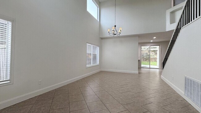 Foto del edificio - 13657 Basswood Dr