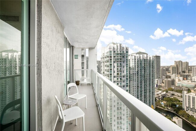 Foto del edificio - 500 Brickell Ave