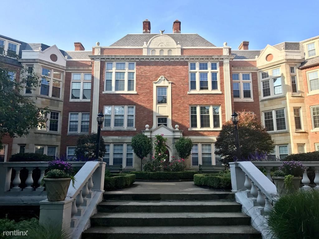 Primary Photo - 2 br, 2 bath Apartment - 15700 Van Aken Blvd