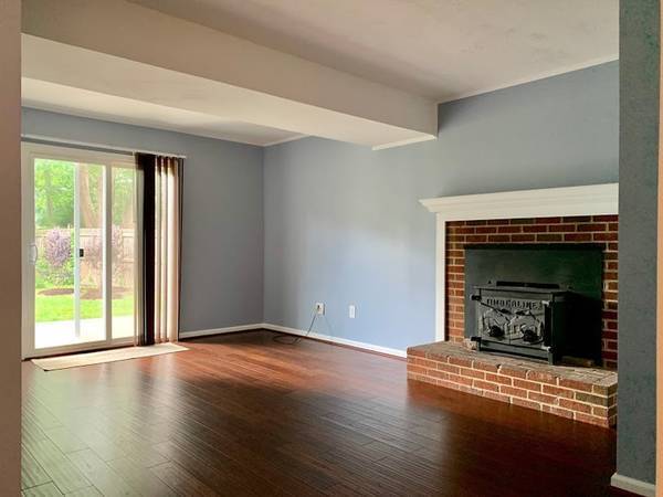 Building Photo - 6372 Woodland Ridge Ct