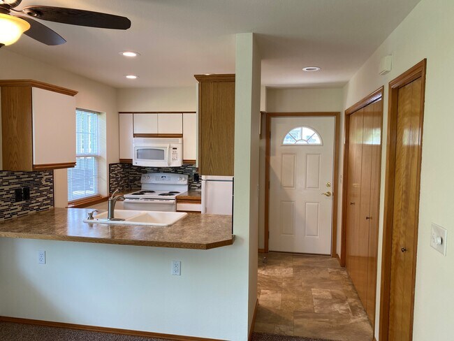 Foto del edificio - 3340 Southbend Pl