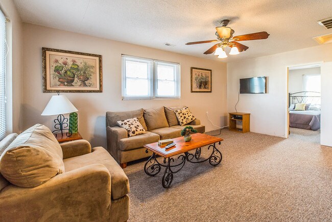 Foto del edificio - 2 Bedroom 1 Bathroom Home