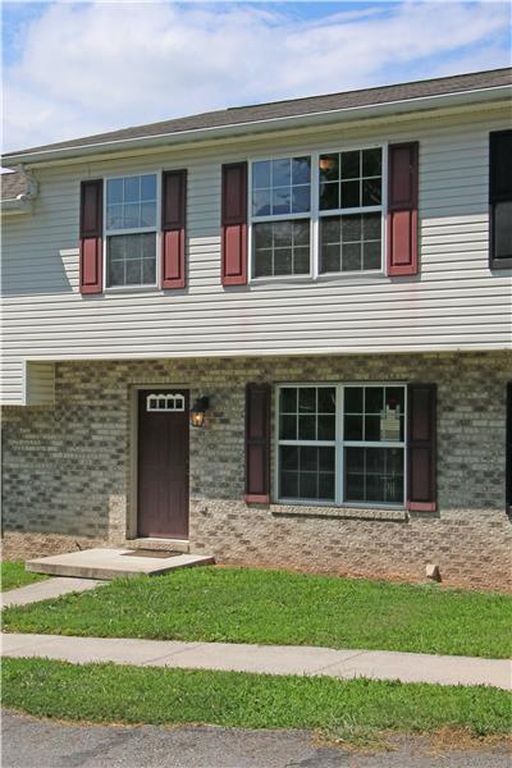 403 Oak St, Millersburg, PA 17061 Townhome Rentals in Millersburg PA