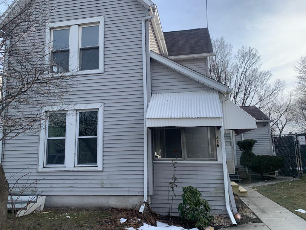 Primary Photo - 426 Standish St