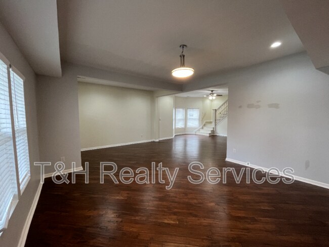 Building Photo - 2246 Bellefontaine St