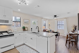 Building Photo - 1505 N College St