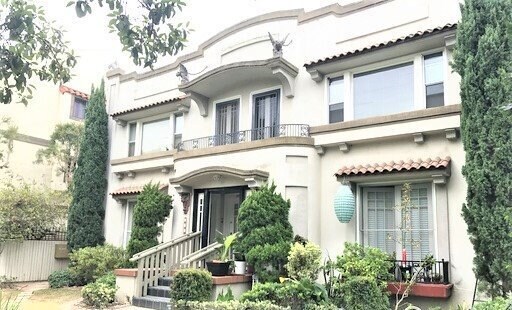 Foto del edificio - 1754 E 2nd St