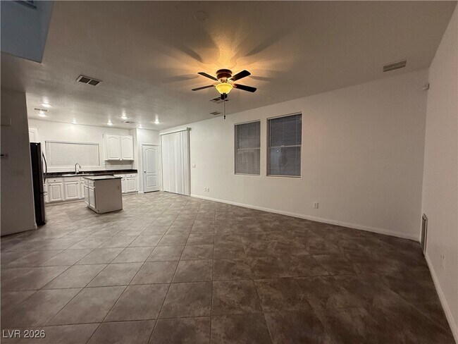 Foto del edificio - 661 Newquay Ct