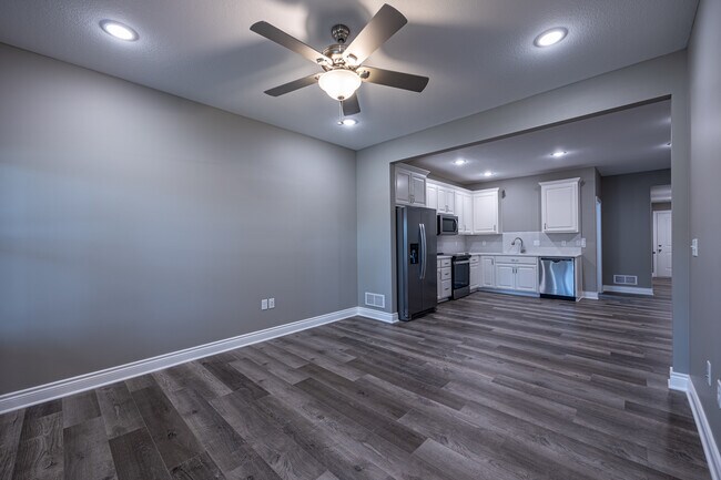 Living room - 1204 William Pl