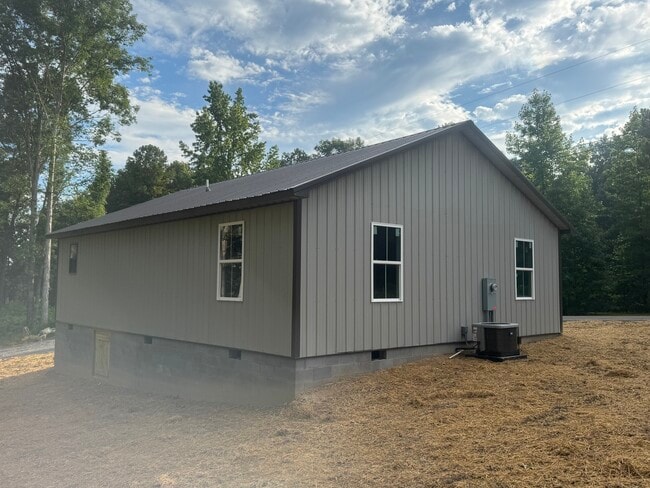 Building Photo - 3604 Douglas-Hyatt Rd