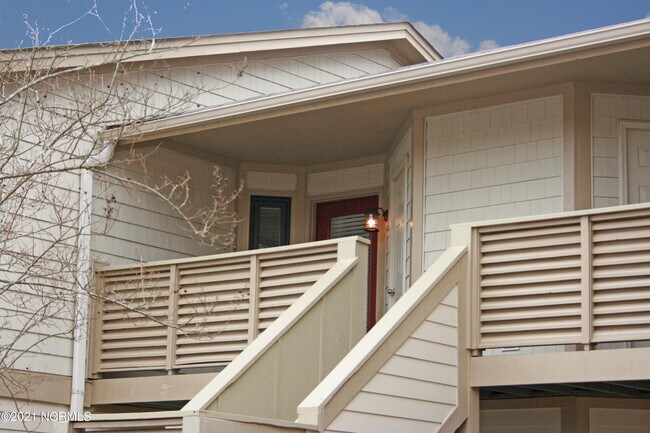 Foto del edificio - 115 Longstreet Dr