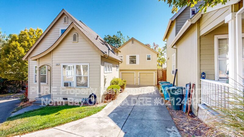 Primary Photo - 1220 Hidden Creek Pl