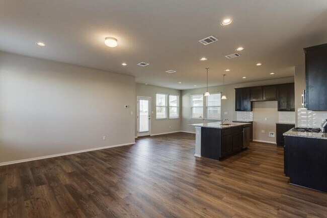 Foto del edificio - 412 Delta Crst