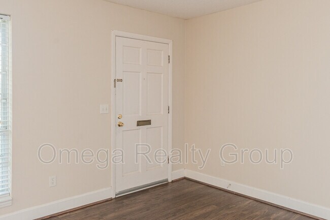 Building Photo - 1807 Gamble Ave