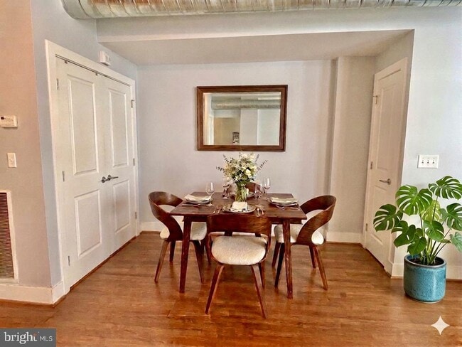 Building Photo - 2301 Champlain St NW