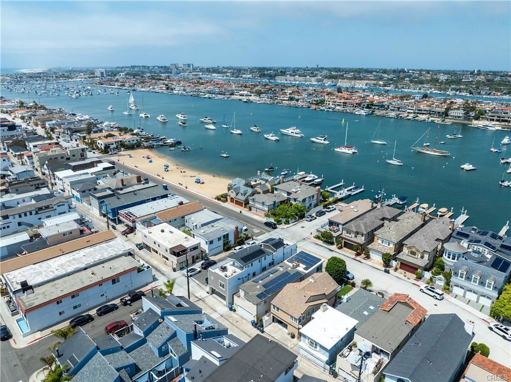 Foto principal - 825 W Bay Ave