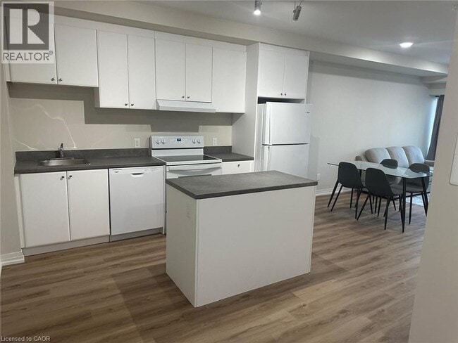 Building Photo - 50 Herrick Ave