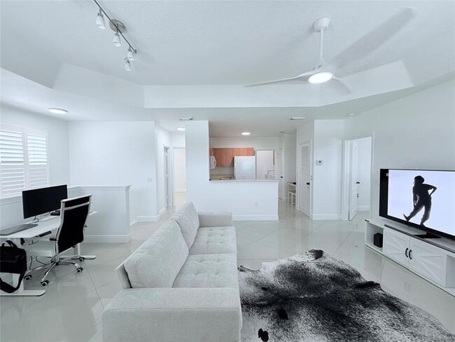 Building Photo - 805 Belmont Pl