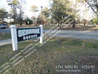 Building Photo - 4752 SHSQ B1
