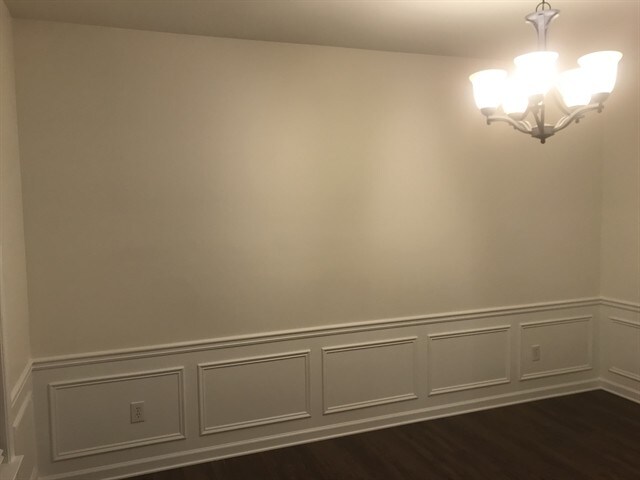 Foto del edificio - 3074 Elmendorf Lane NW
