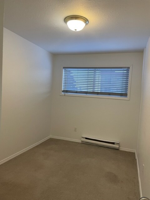 Photo du bâtiment - 8920-8986 Street - 104 St