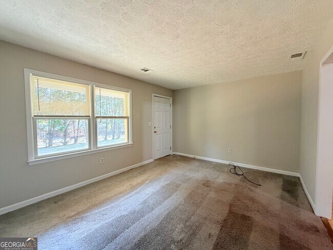 Building Photo - 13 Hearthwood Ct