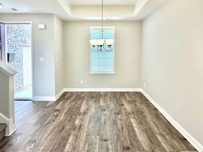 Building Photo - Now Leasing a 4-bedroom 2.5 bath home in Millington. Available Now!