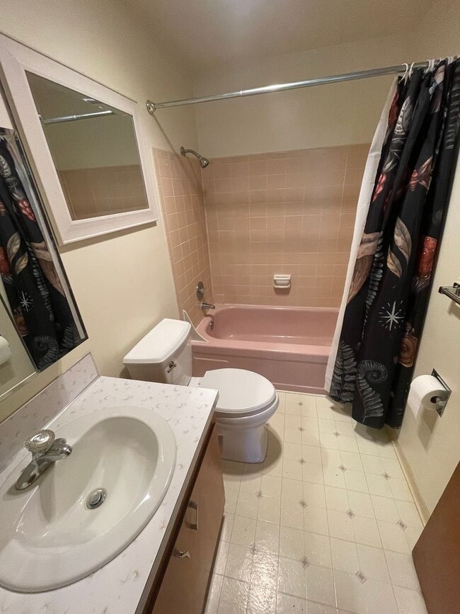 Foto del edificio - Fairway Apartments