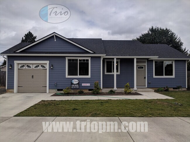 Building Photo - 3675 Yogi Way