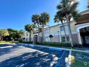 Building Photo - 815 Boynton Beach Blvd