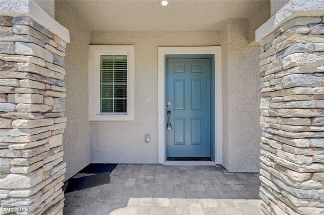 Building Photo - 6515 Taffrail Ave