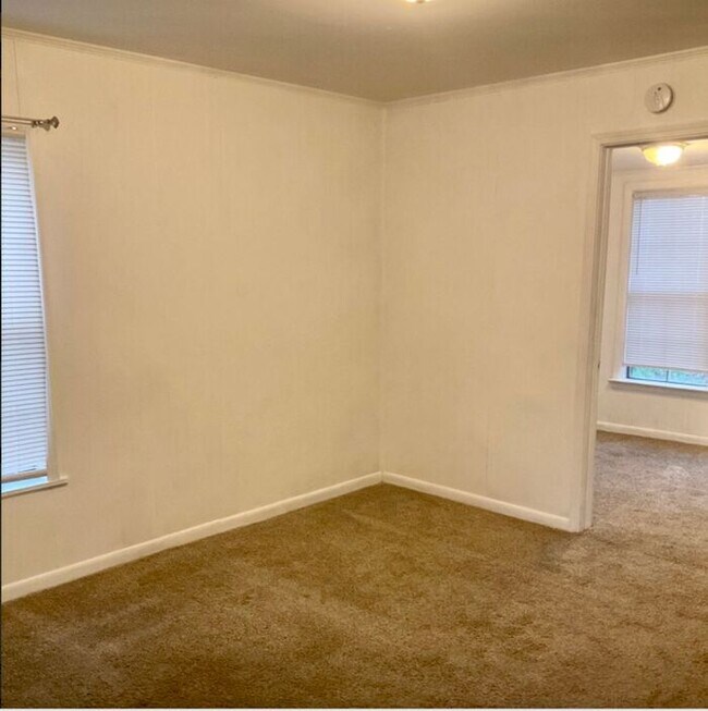 Renovated duplex in the heart of Conway House for Rent in Conway, AR