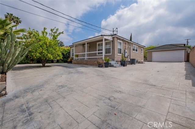 Building Photo - 10404 Jardine Ave