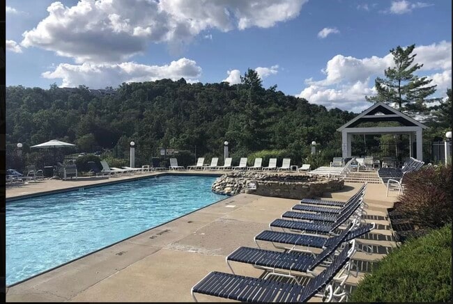 Photo - 120 Creekwood Dr Apartment