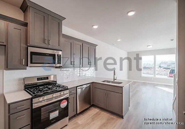 Foto del edificio - 8457 SE Kinnaman St