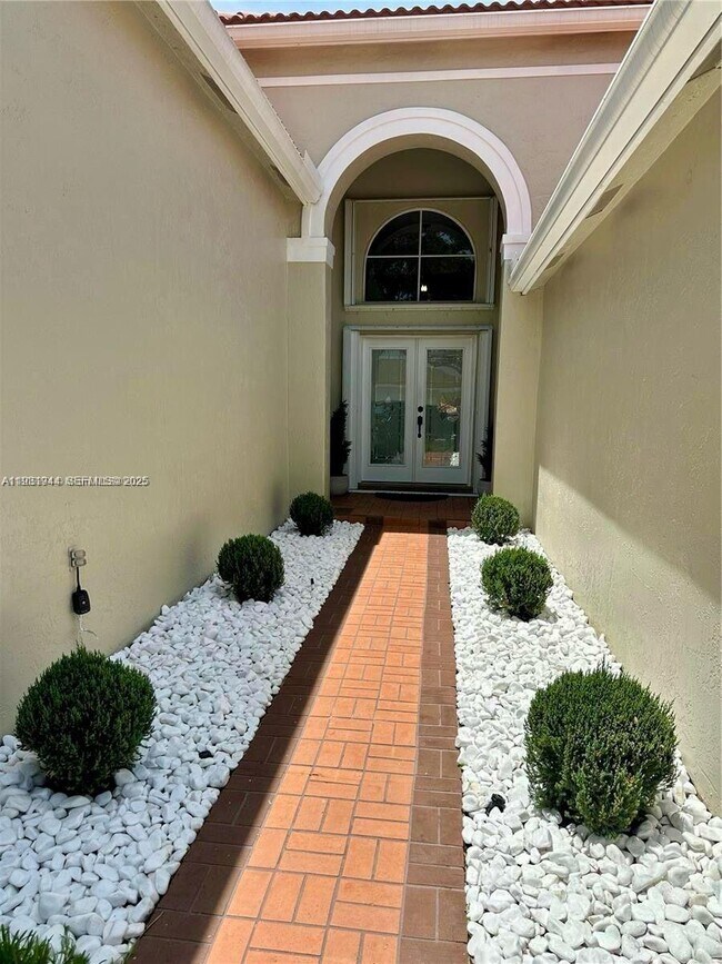 Foto del edificio - 388 Carrington Dr